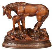 Скульптурная композиция Лошадь с жеребенком резьба липа дуб